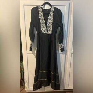 Chic Black Long Sleeve Dress with White Embroidery